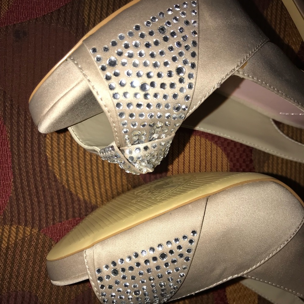 Cute Heels - image 4